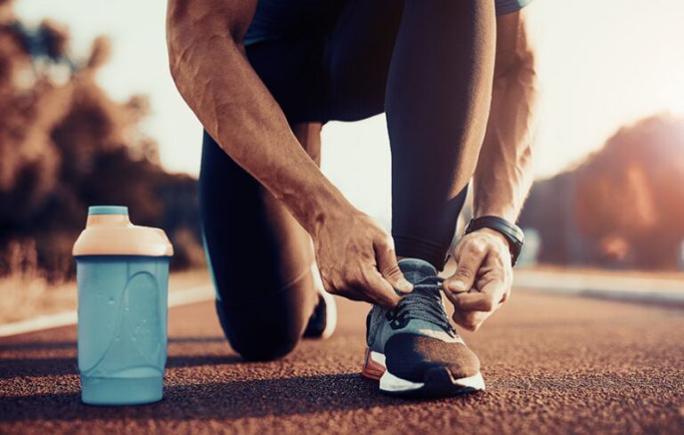 Enhancing Your Active Lifestyle: A Guide to Choosing the Right Athletic Footwear