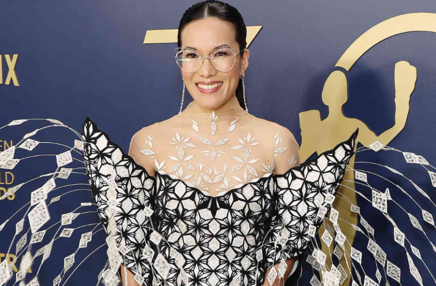 How tall is Ali Wong? Bio, Wiki, Age, Education, Career, Net Worth, Family, Relationship, Children And More